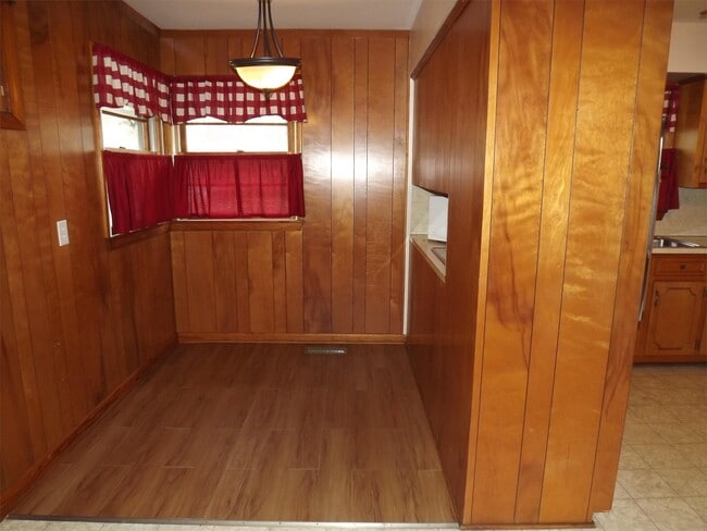 Photo - 1604 Belmont Dr