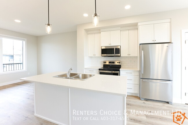 Photo - 3 Bedroom Townhouse With Assigned Parking