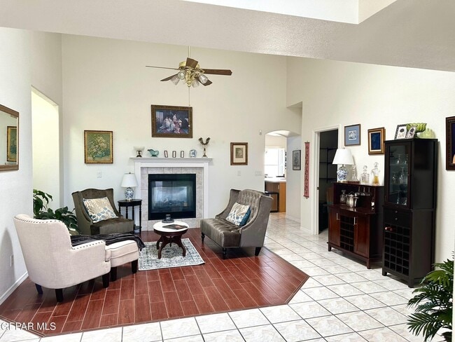 Photo - 4225 John B Oblinger Dr