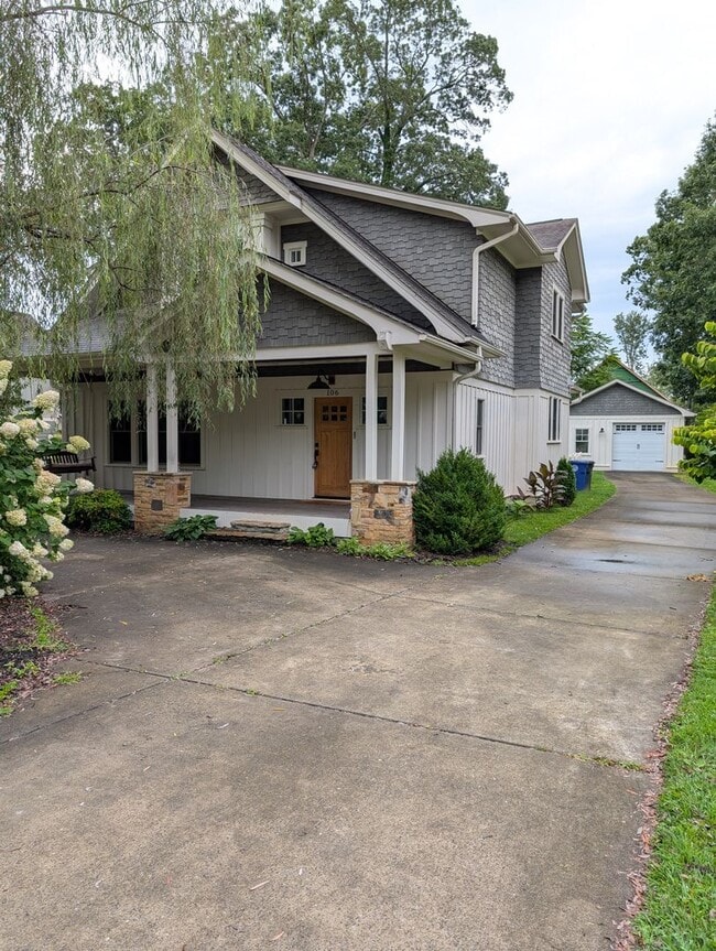 Building Photo - Location, Location, Location! Black Mounta... Rental