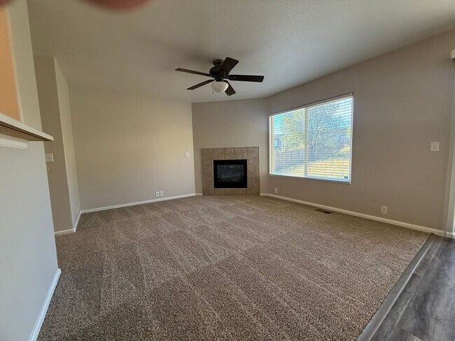 Photo - Stylish Comfort and Modern Living in the H...