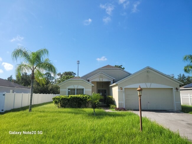 Building Photo - FOR RENT!! CHARMING AND COZY 3 BEDROOM 2 B...