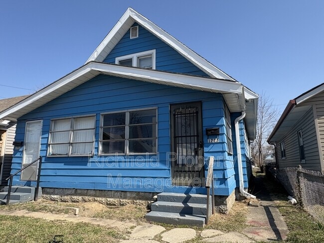 Photo - 1723 Laurel St