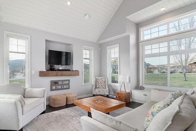 Photo - 2450 Radio Tower Rd Unité SI ID1522004P