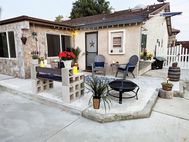 Building Photo - 13690 Westward Dr