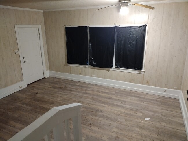 Photo - 1403 6th Ave