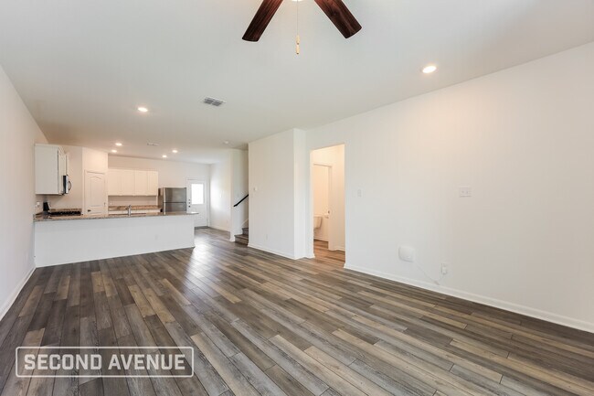 Photo - 10907 Lafayette Lp