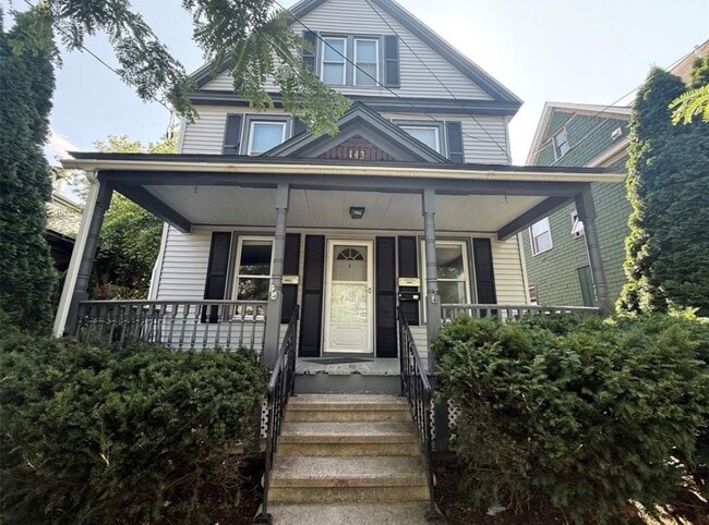 Building Photo - 143 Harrison St Unit 2