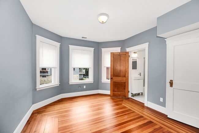 Photo - 79 Perkins St Unit 1