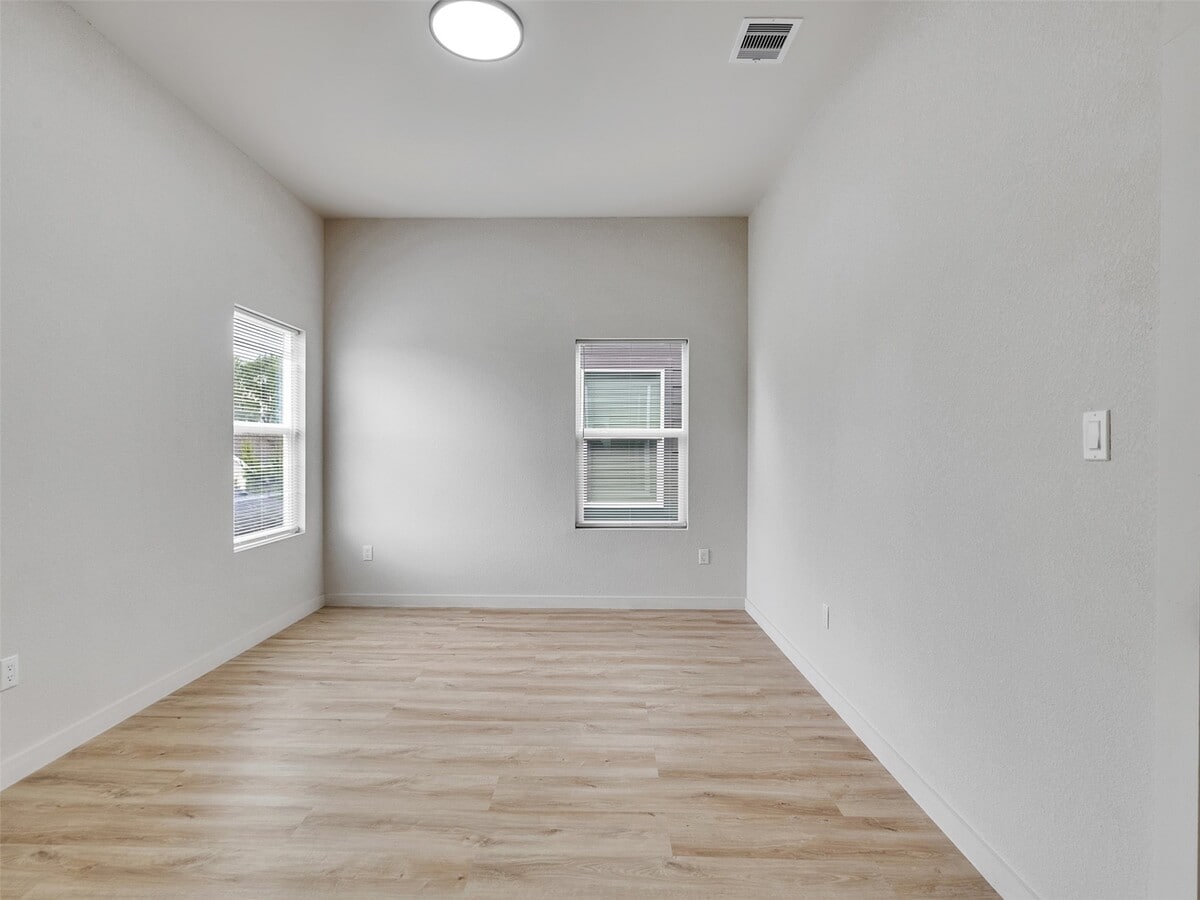 Photo - 9707 Cargill St