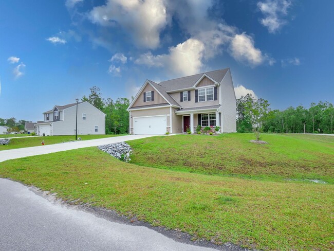 Photo - 551 Poppleton Dr