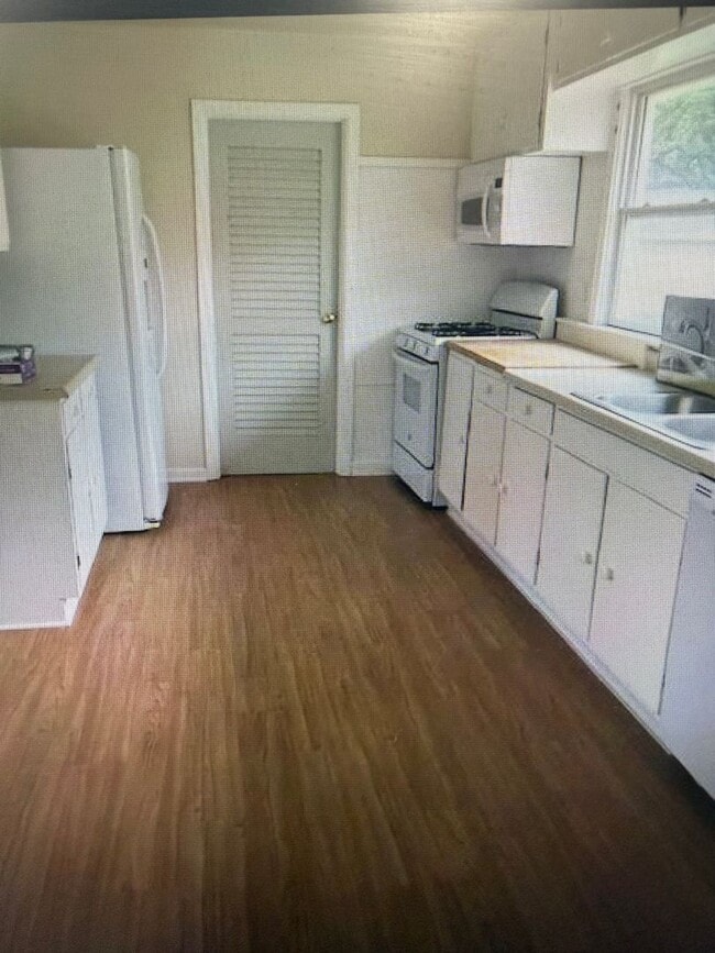 Photo - Country setting