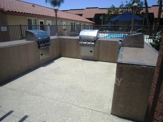 Photo - 200 Chambers St Unit #18