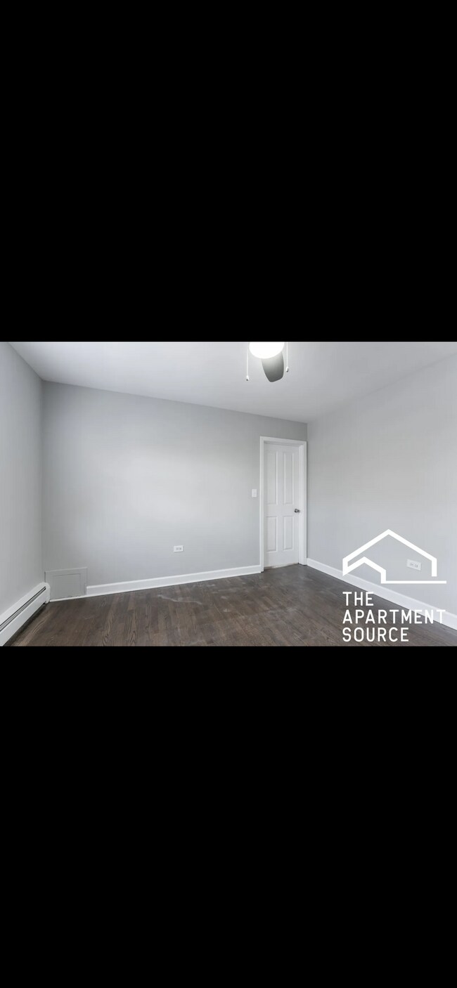 Photo - 1324 W Sherwin Ave Unit 1B