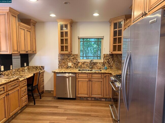 Photo - 7 Knickerbocker Ln