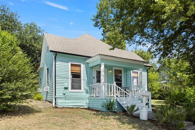 Photo - 408 S College St