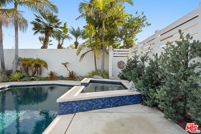 Photo - 6427 S Halm Ave