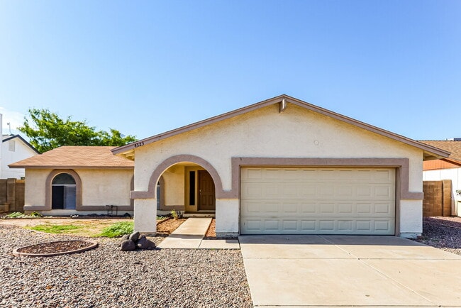 Building Photo - 4323 W Piute Ave