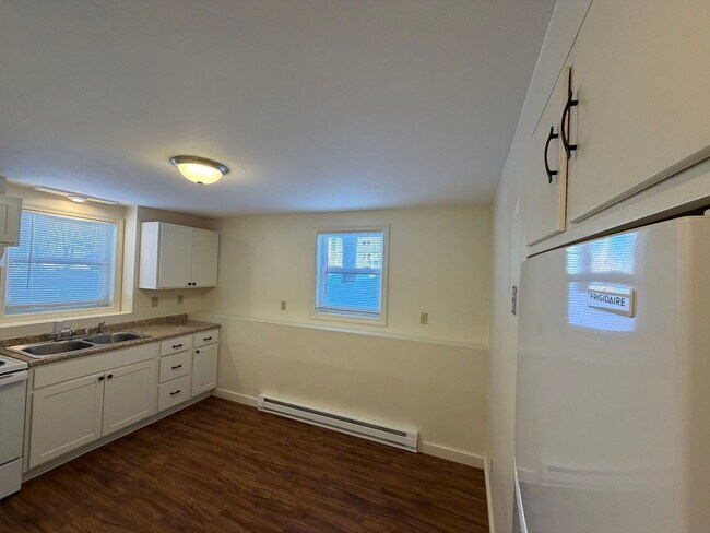 Photo - 12 Renarl Ave Unidad 2