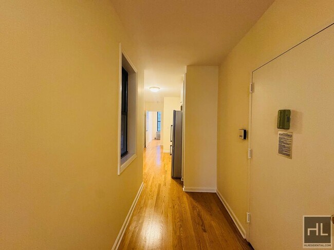 Photo - AMSTERDAM AVENUE Unit 4S