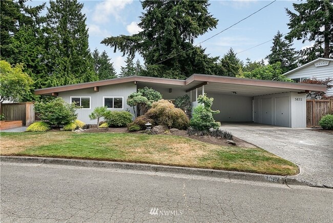 Newport Hills 3bed/1bath Home! - Newport Hills 3bed/1bath Home!