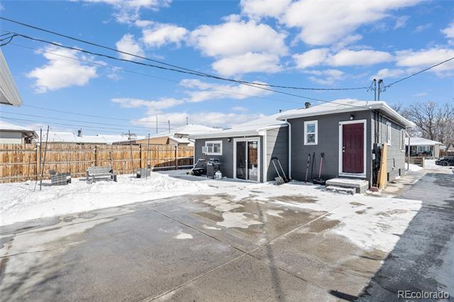 Photo - 565 Winona Ct