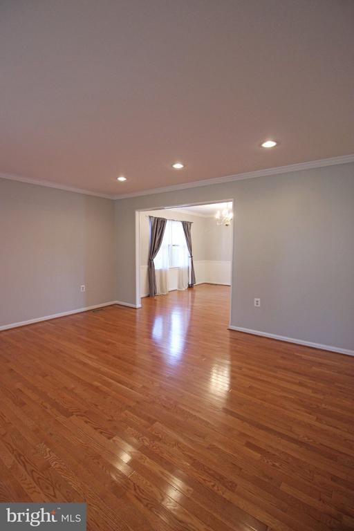 1507 W Kersey Ln