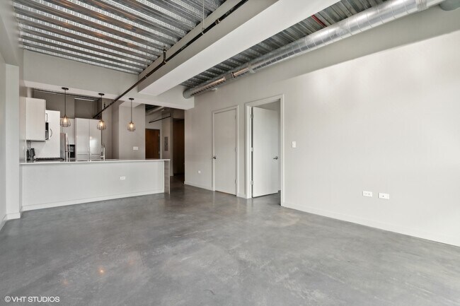 Photo - 1241 N Milwaukee Ave Unit 306