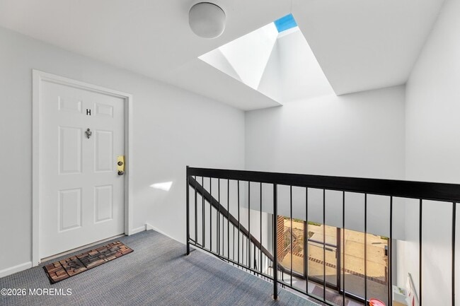 Photo - 131 Beverly Hl Ter Unit H