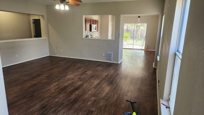 Photo - 2402 Sierra Ct