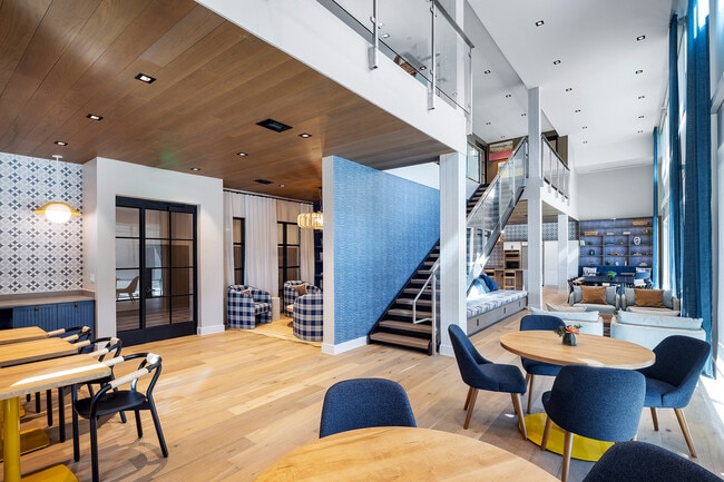 NorthPark_amenity_clubroom cowork LG-21_2560
