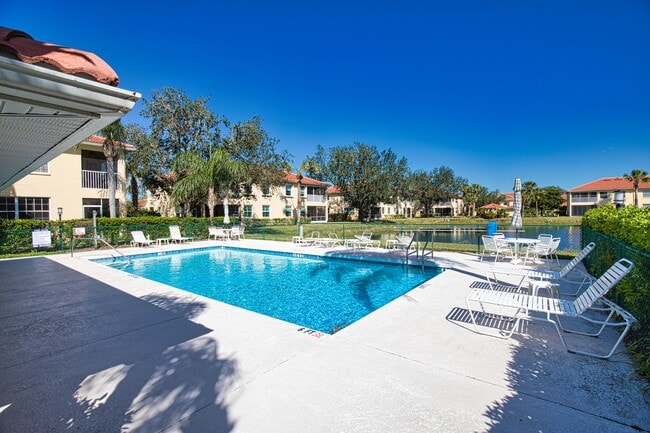 Photo - Annual Unfurnished 2 Bedroom 2 Bathroom Second Floor Condo in Casa Del Lago! Unit 904