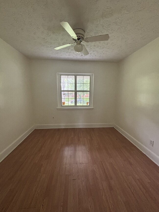 Photo - 763 Belvedere Dr