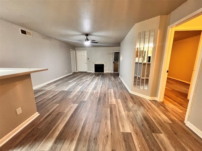 Photo - 10661 Braes Bend Dr