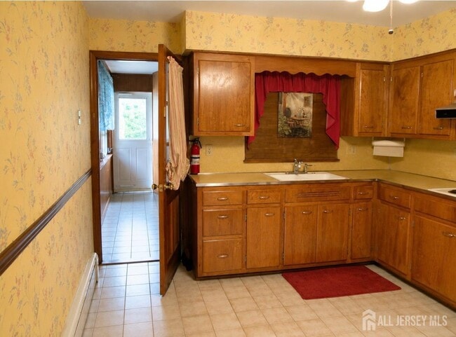 Photo - 1818 W 4th St