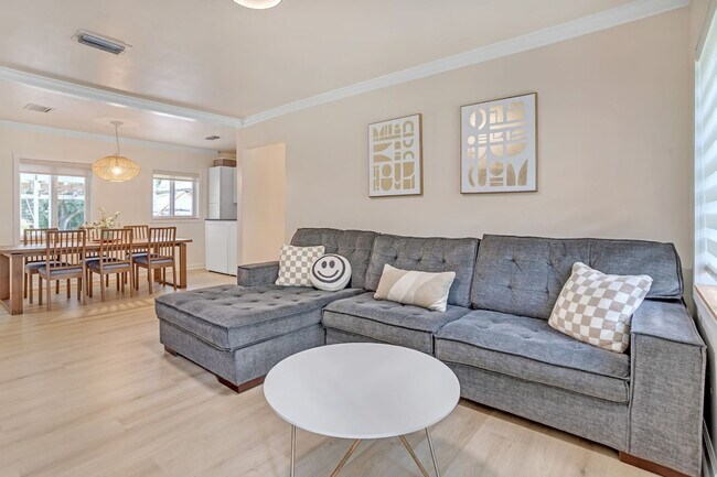 Photo - 571 Lee Dr Unit ID1234543P