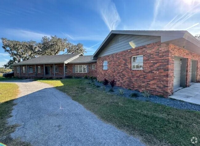 Building Photo - 1019 State Rd 540 W Rental