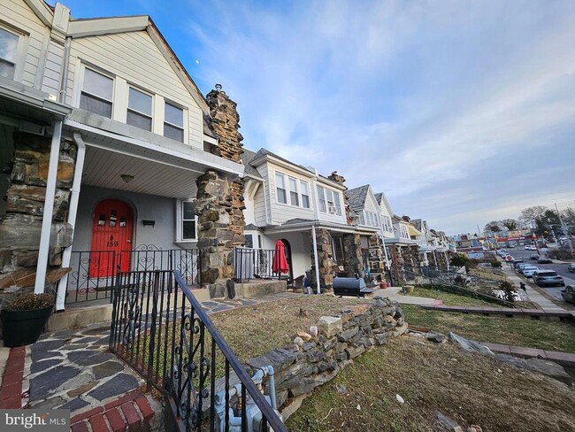 Photo - 159 Springton Rd Townhome