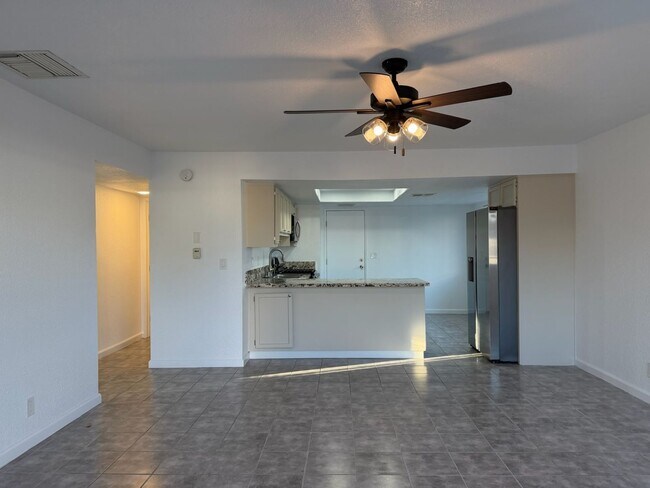 Photo - 204 W Robertson Rd Unit 204-C W. Robertson Rd.