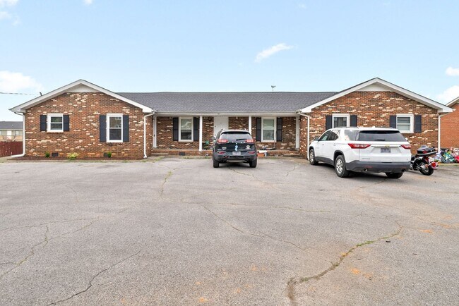 Photo - 147 Darlene Dr Unit C