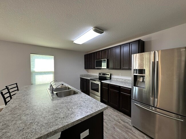 Photo - 4920 Kensington Ln