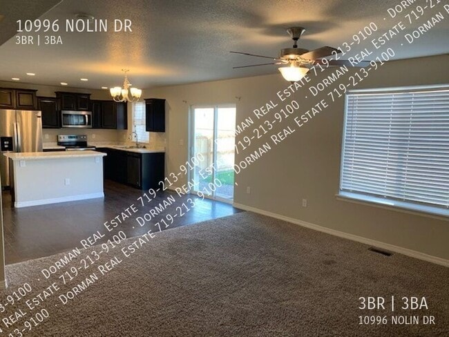 Photo - 10996 Nolin Dr