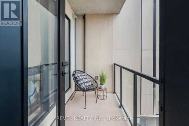 Photo - 4390 Hillview Dr Unit 202