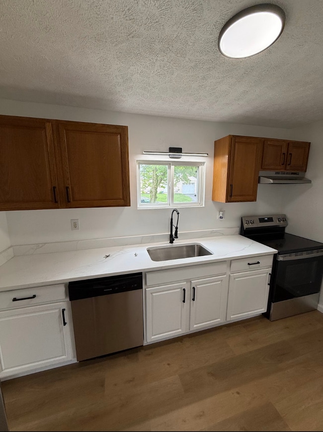 Photo - 608 Schuyler Dr