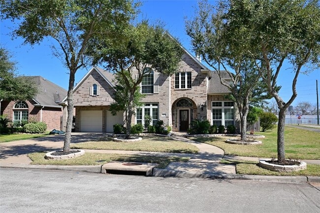 Photo - 5215 Field Briar Ln House
