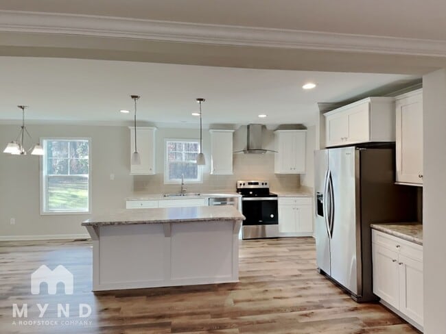 Photo - 612 Sumac Ln