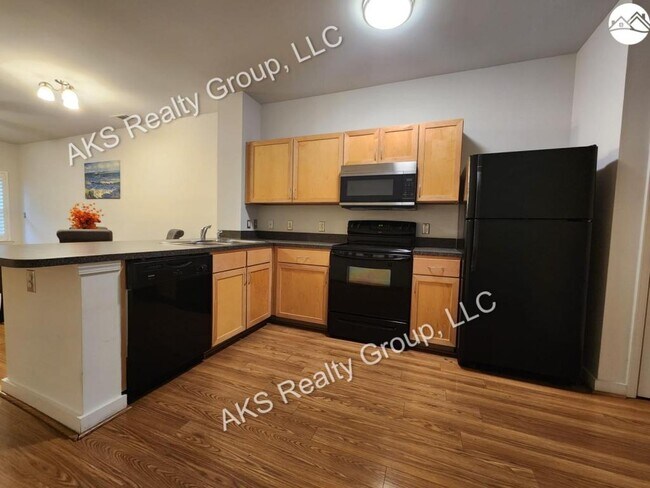 Photo - 401 20th St S
