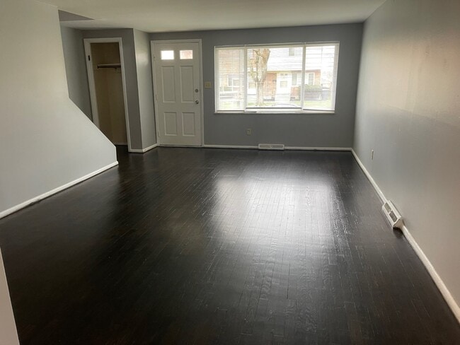 Photo - 4944 Fairway Ct