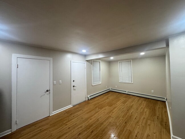 Photo - 5 Wall St Unit 1