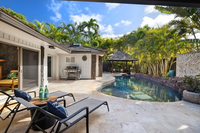Photo - Large 6 Bedroom/5 Bathroom Home on Quiet Kailua Private Lane with Heated Pool and Spa Available 8...